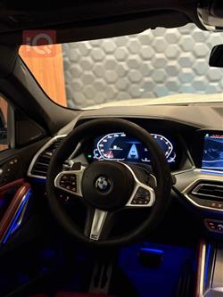 بی ئێم دەبڵیو X6